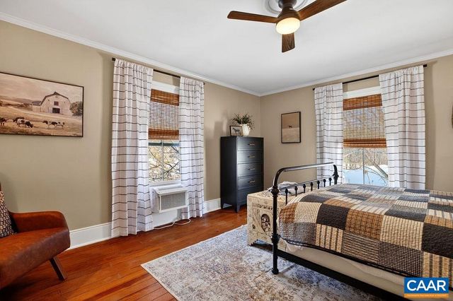 142 MT IDA LN, Staunton, VA 24401