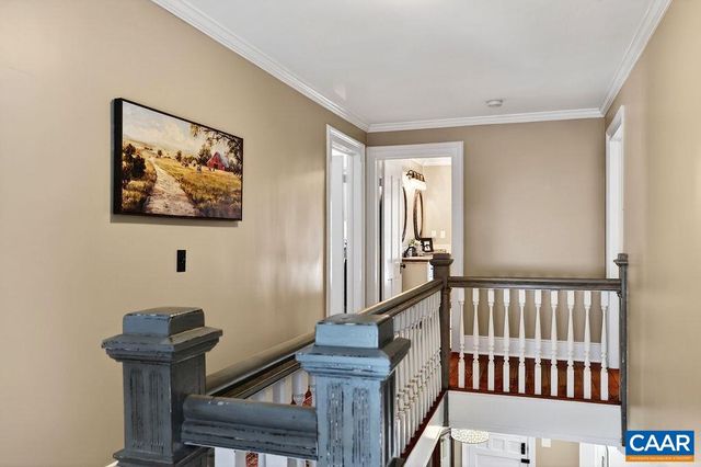 142 MT IDA LN, Staunton, VA 24401