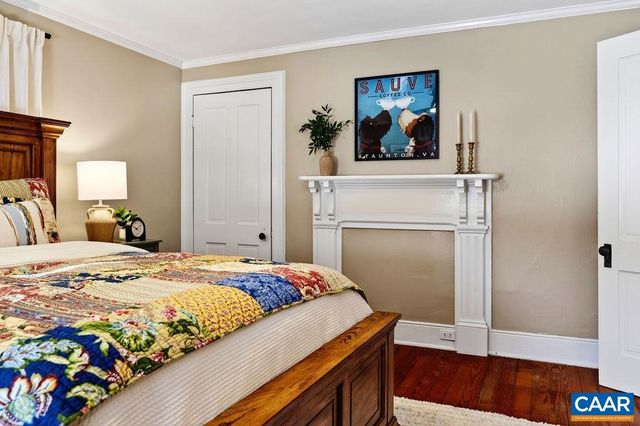 142 MT IDA LN, Staunton, VA 24401