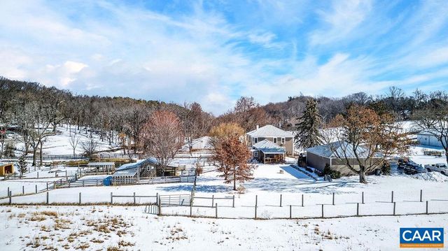 142 MT IDA LN, Staunton, VA 24401