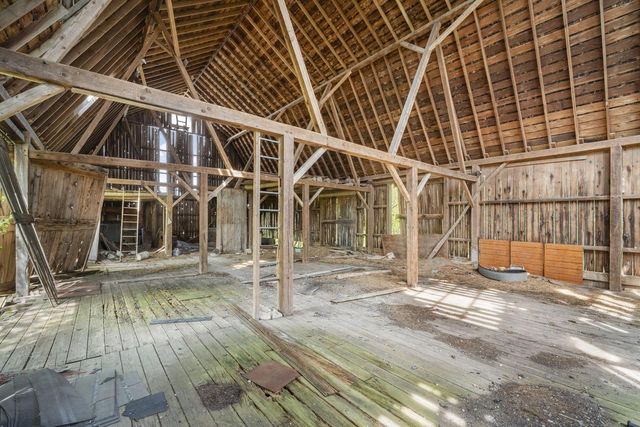 2830 Shady Lane ROAD, Saukville, WI 53080