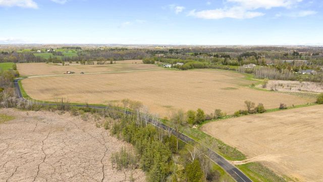 2830 Shady Lane ROAD, Saukville, WI 53080