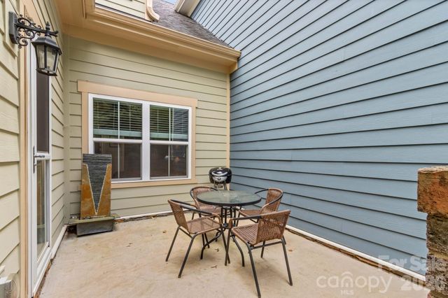 10258 Vanguard Parkway, Huntersville, NC 28078