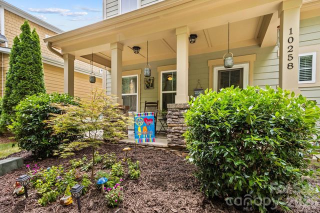 10258 Vanguard Parkway, Huntersville, NC 28078