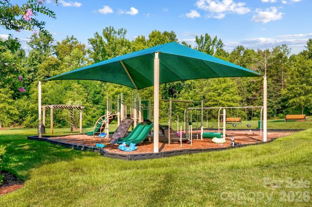 10258 Vanguard Parkway, Huntersville, NC 28078