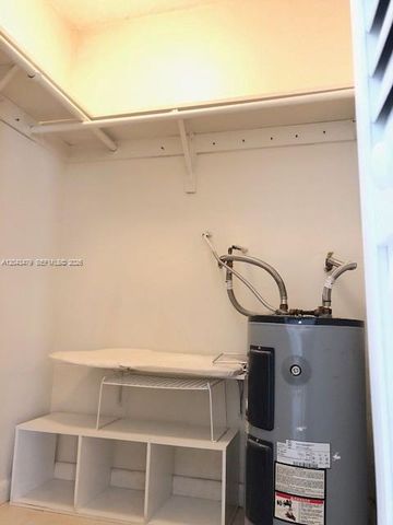 2385 NW 11th St A35, Miami, FL 33125