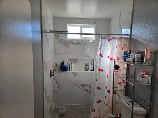 11558 Hemlock, Hesperia, CA 92345