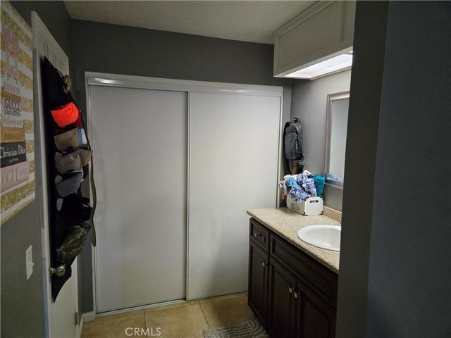 11558 Hemlock, Hesperia, CA 92345