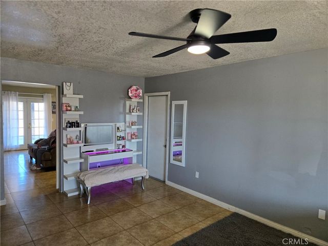 11558 Hemlock, Hesperia, CA 92345