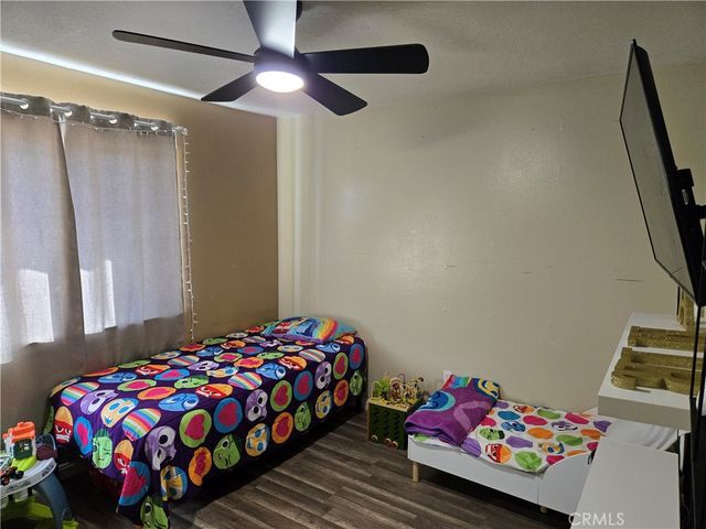 11558 Hemlock, Hesperia, CA 92345