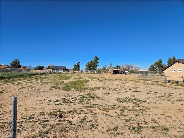 11558 Hemlock, Hesperia, CA 92345