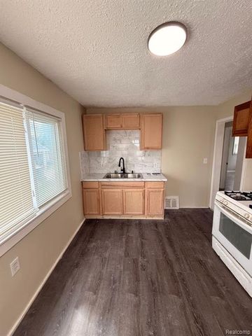 27813 Avondale Street, Inkster, MI 48141