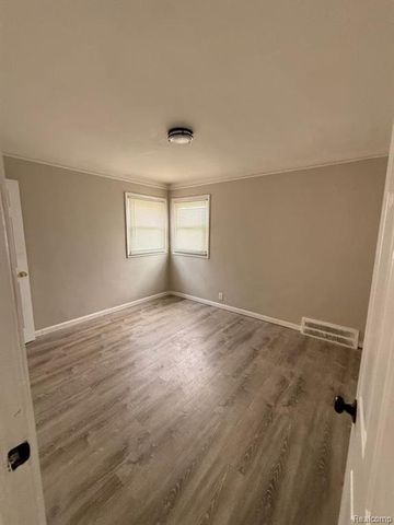 27813 Avondale Street, Inkster, MI 48141