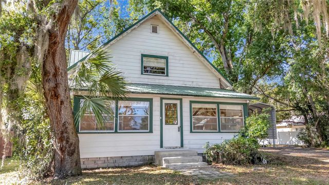 1077 LINDEN STREET, Clermont, FL 34711