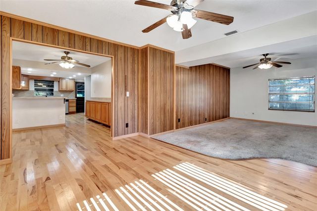 1077 LINDEN STREET, Clermont, FL 34711