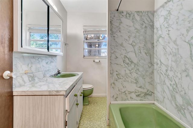 1077 LINDEN STREET, Clermont, FL 34711