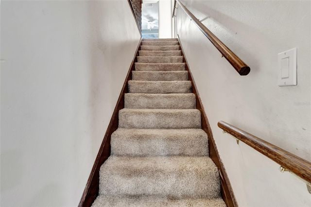 1077 LINDEN STREET, Clermont, FL 34711