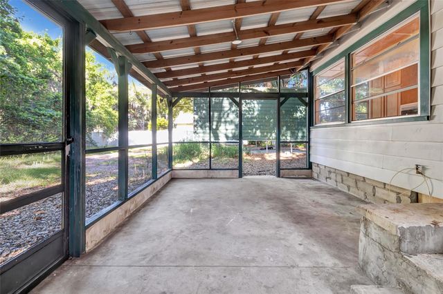 1077 LINDEN STREET, Clermont, FL 34711