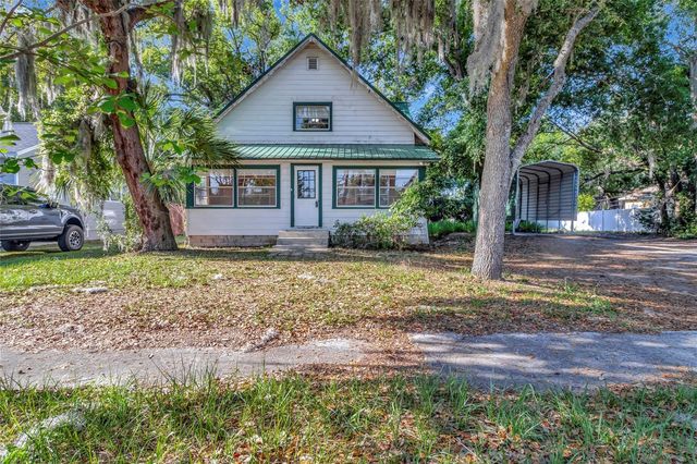 1077 LINDEN STREET, Clermont, FL 34711