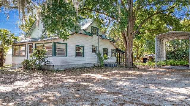 1077 LINDEN STREET, Clermont, FL 34711