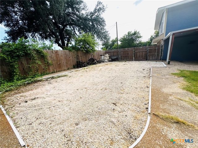 2402 Oak Drive, Gatesville, TX 76528