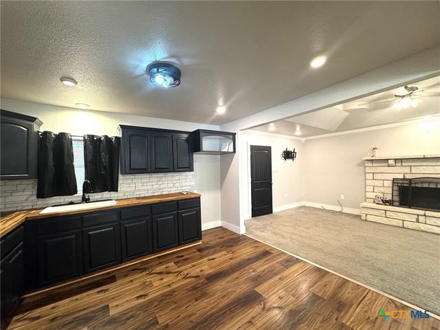2402 Oak Drive, Gatesville, TX 76528