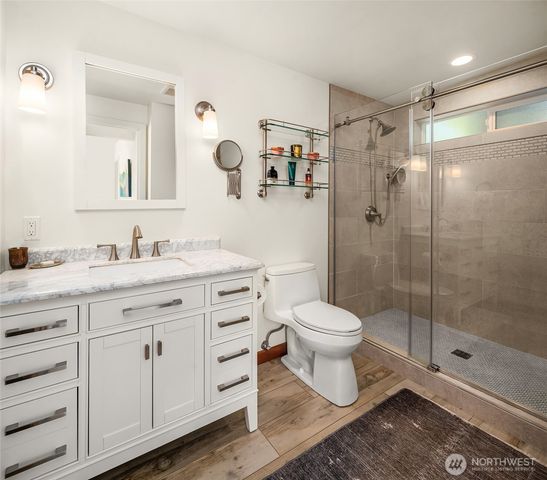 27518 Sandy Shores Drive SW, Vashon, WA 98070