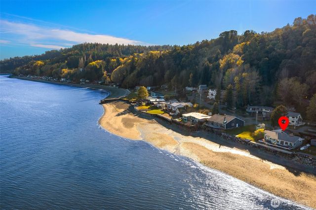 27518 Sandy Shores Drive SW, Vashon, WA 98070