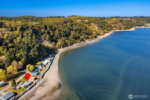 27518 Sandy Shores Drive SW, Vashon, WA 98070