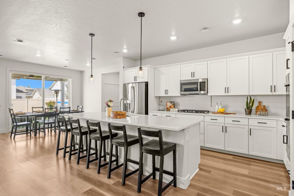 180 E Arimo St., Meridian, ID 83642 photo 3
