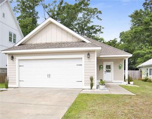 1066 Pinemont Drive, Mobile, AL 36609
