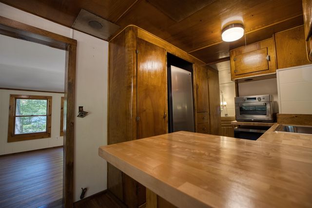 29 Milford Avenue, Freedom, NH 03836