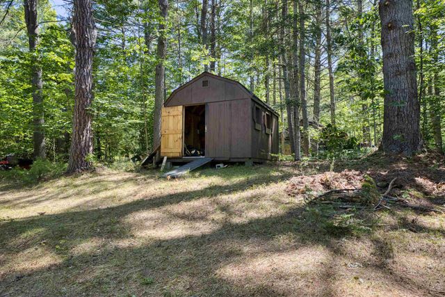 29 Milford Avenue, Freedom, NH 03836