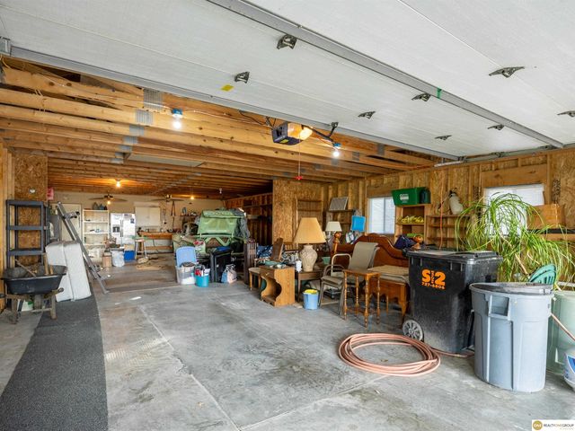 S-1032 Platte Shore Drive, Fremont, NE 68025