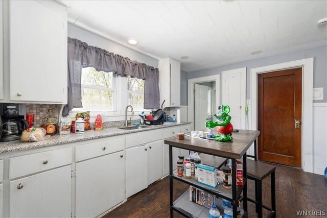 1325 Indian Church Road, West Seneca, NY 14224