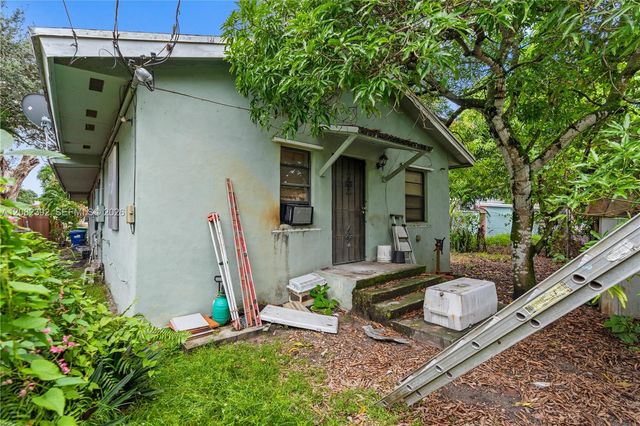 1885 NW 113th Terrace, Miami, FL 33167