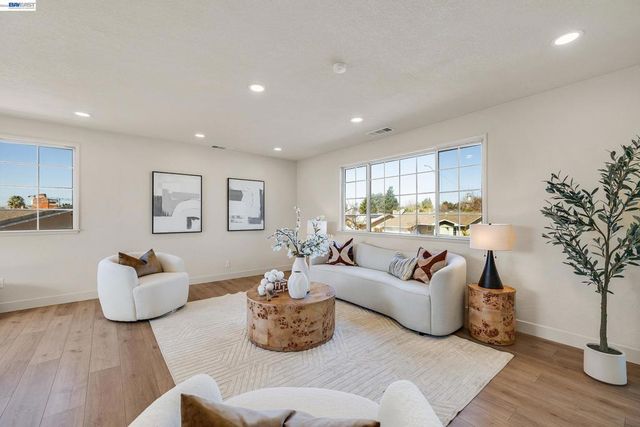 39773 Costa Way, Fremont, CA 94538