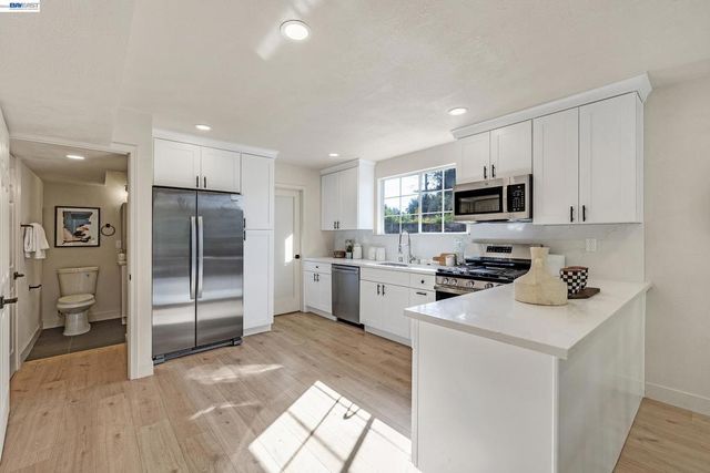 39773 Costa Way, Fremont, CA 94538