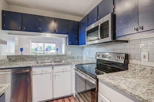 2018 W Rundberg LN 15C, Austin, TX 78758