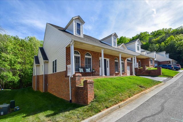 5414 Quail Ridge CT, Roanoke, VA 24018
