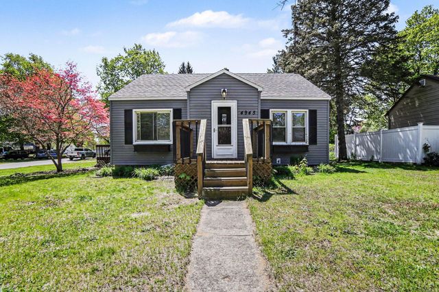 4945 Hunt Street, Montague, MI 49437