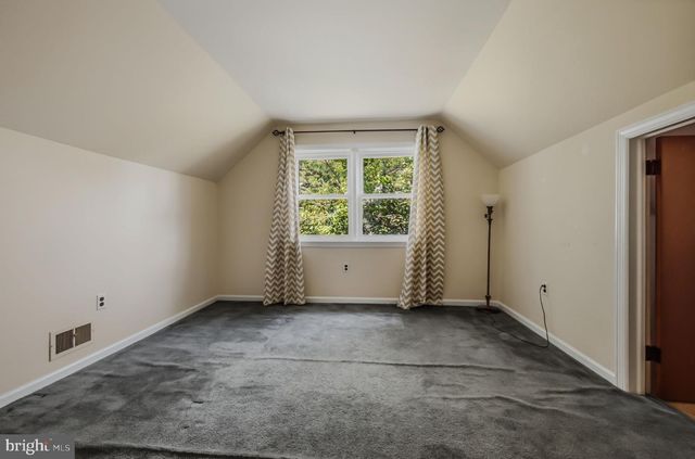 509 SOUTHWOOD RD, Hockessin, DE 19707