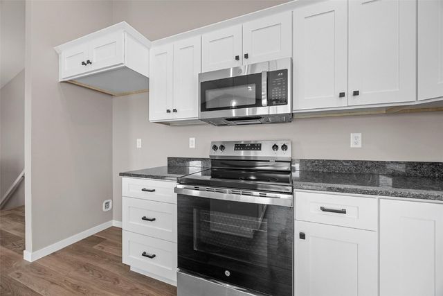 819 Indigo Drive, Palo, IA 52324