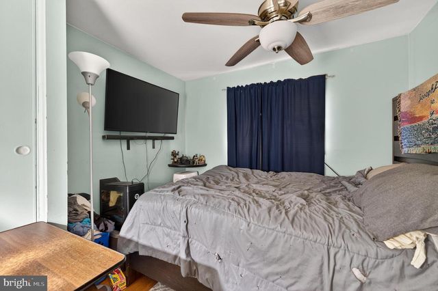 24 STATE ST, Blackwood, NJ 08012