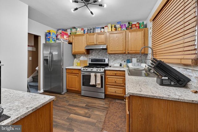 24 STATE ST, Blackwood, NJ 08012