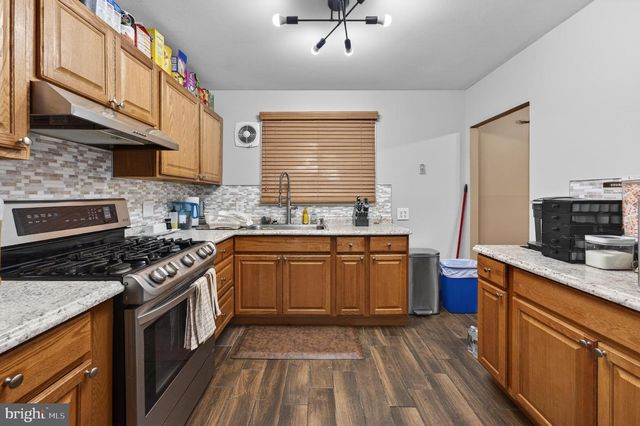 24 STATE ST, Blackwood, NJ 08012