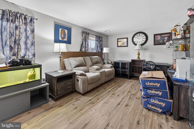 24 STATE ST, Blackwood, NJ 08012