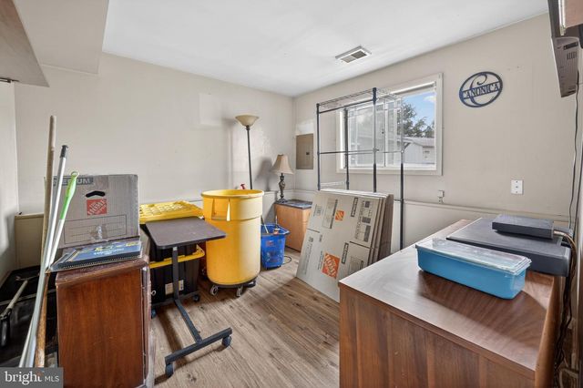 24 STATE ST, Blackwood, NJ 08012