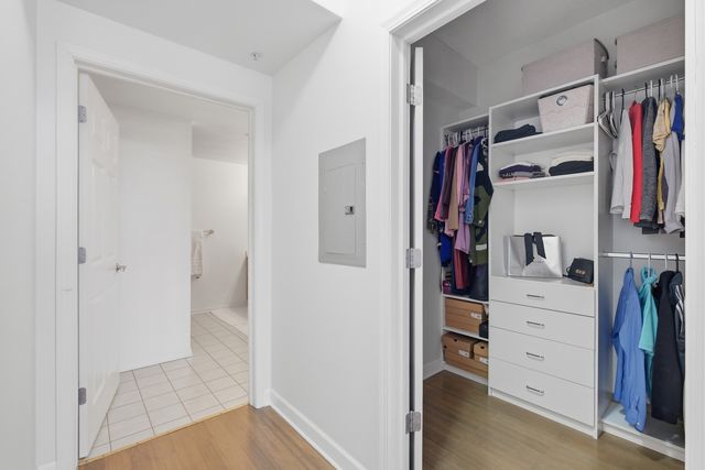 9670 Franklin Avenue 411, Franklin Park, IL 60131