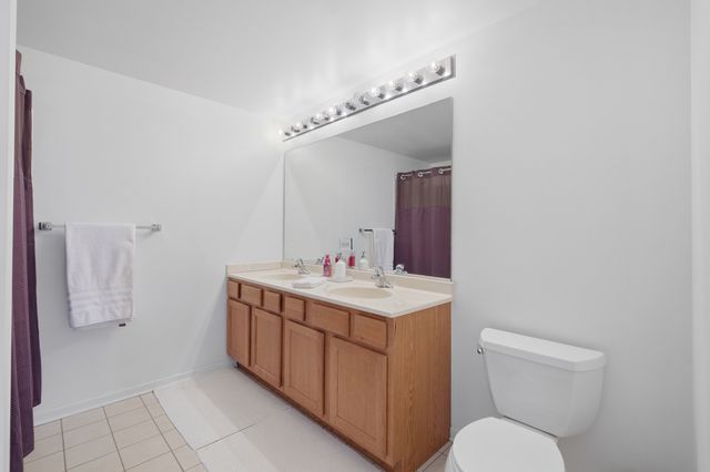 9670 Franklin Avenue 411, Franklin Park, IL 60131